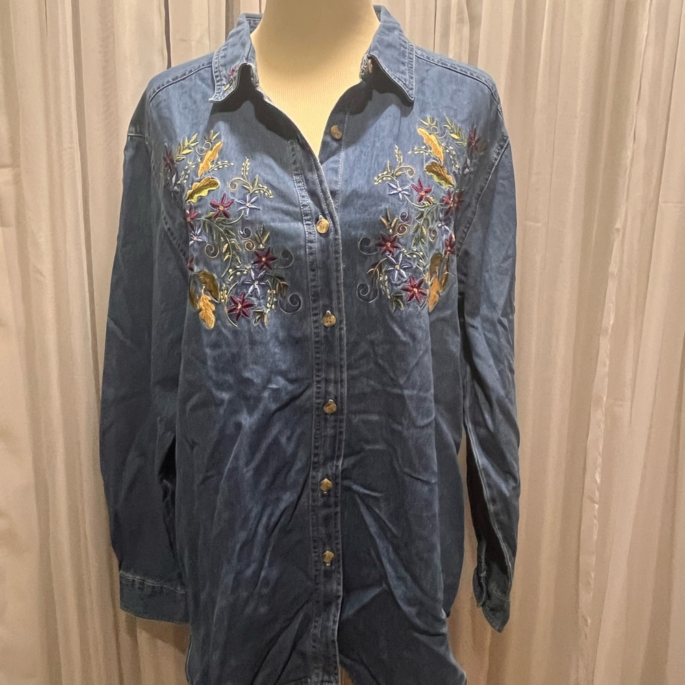 NWT Vintage Holiday Embroidered “Honey Crunch” Denim Blouse by Bobbie Brooks